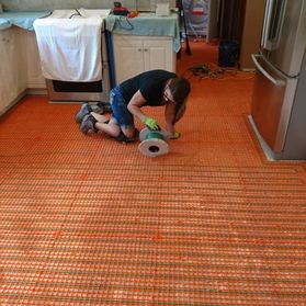 Radiant heat floor installation