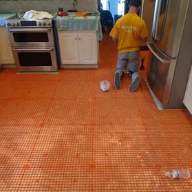 Radiant heat floor installation